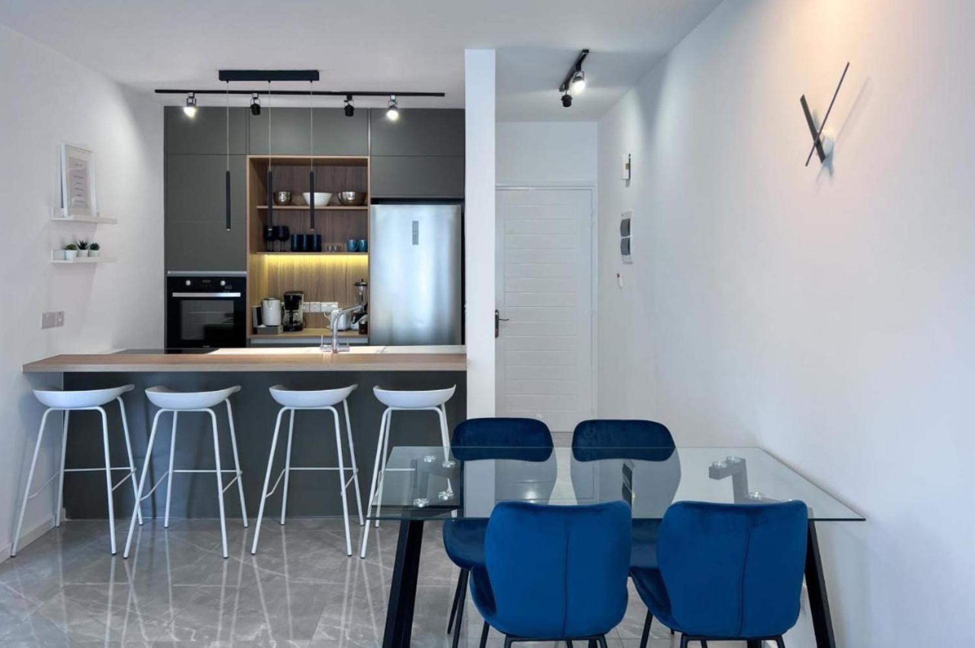 H&O Diamond Complex Sea View Apartment Paphos Exterior photo